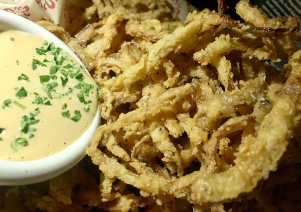 lucilles-onions