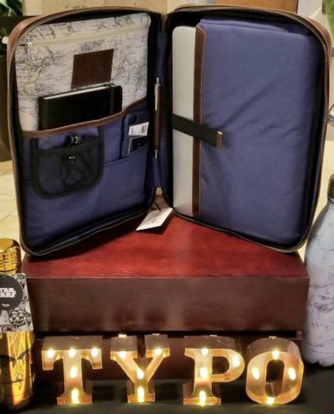 brea-mall-holiday-gift-guide-typo-2