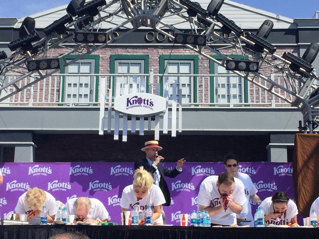 Knotts-Boysenberry-Festival-contest