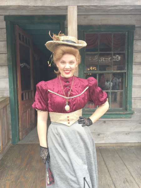 knotts-75th-ghost-town-celebration-saloon
