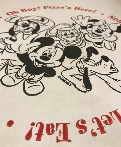 disneys-pop-century-pizza-delivery