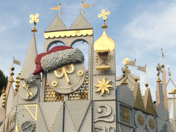 holidays-at-disneyland-resort-its-a-small-world-2